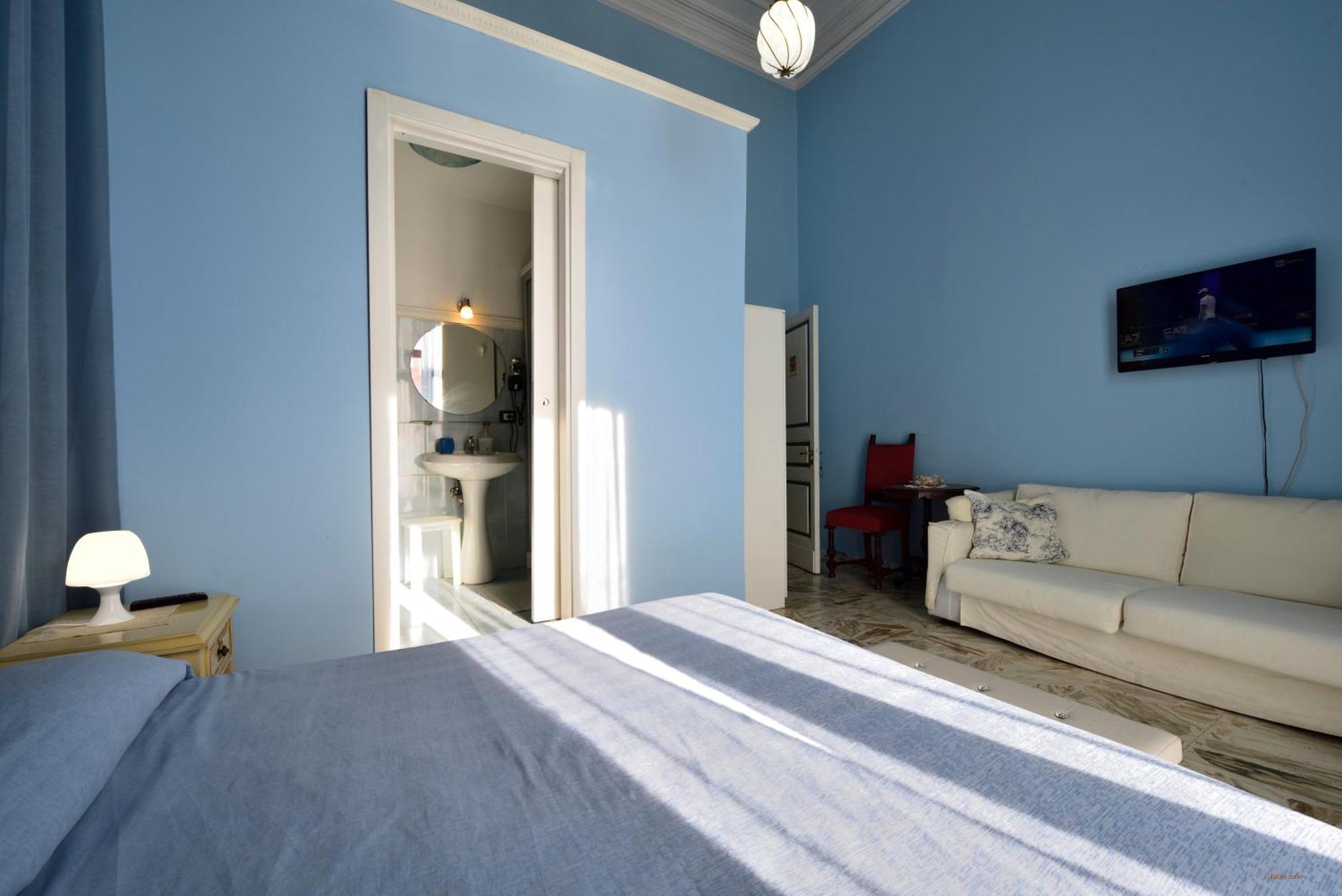 مبيت وإفطار كاتانيا A Casa Di Laura المظهر الخارجي الصورة