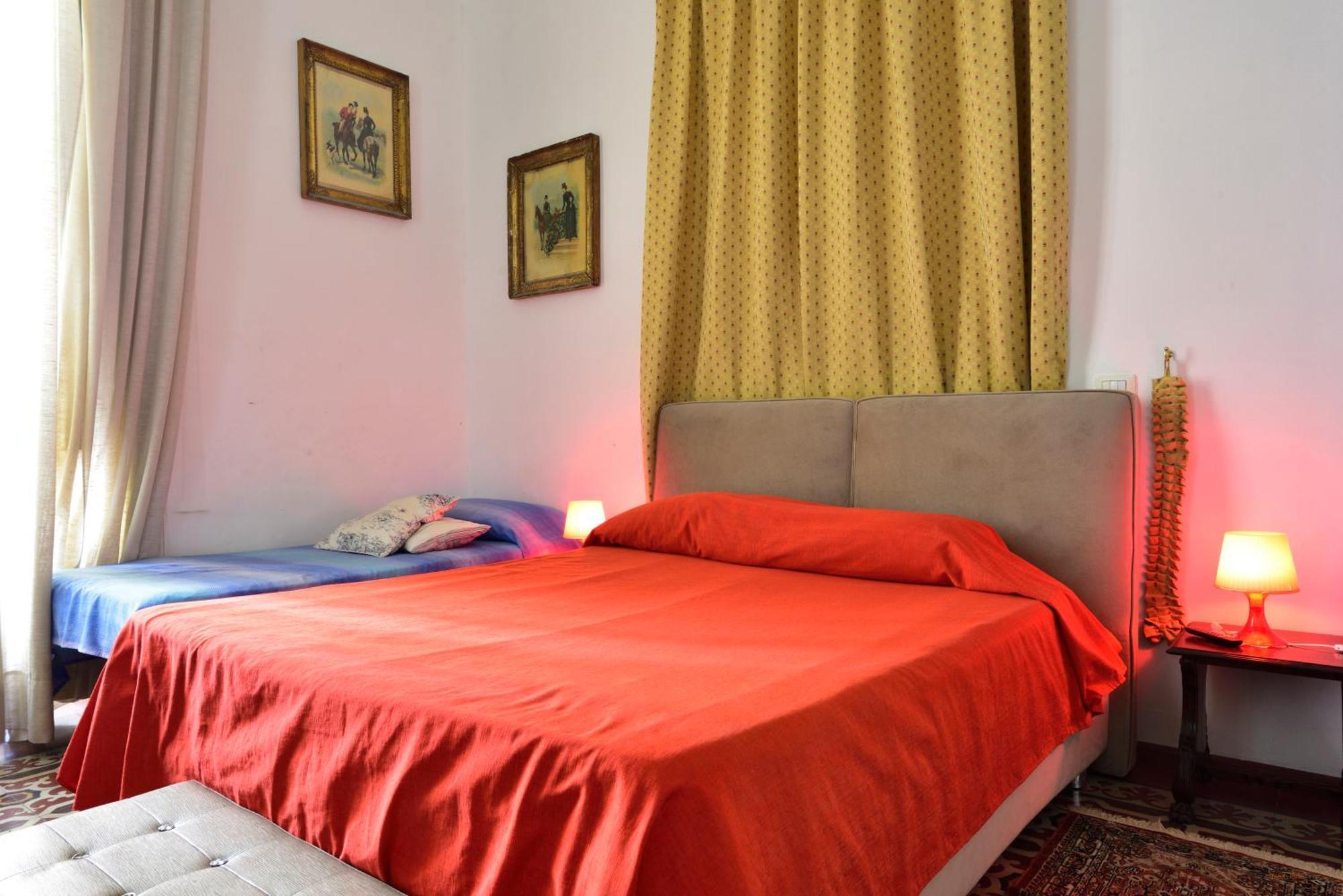 مبيت وإفطار كاتانيا A Casa Di Laura المظهر الخارجي الصورة